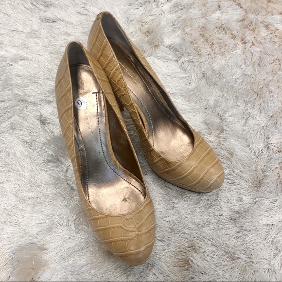 BCBGeneration Tan Snake Print Wood Heels - Picture 2 of 7